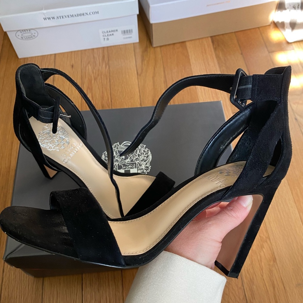 Vince Camuto Size 7 black heel